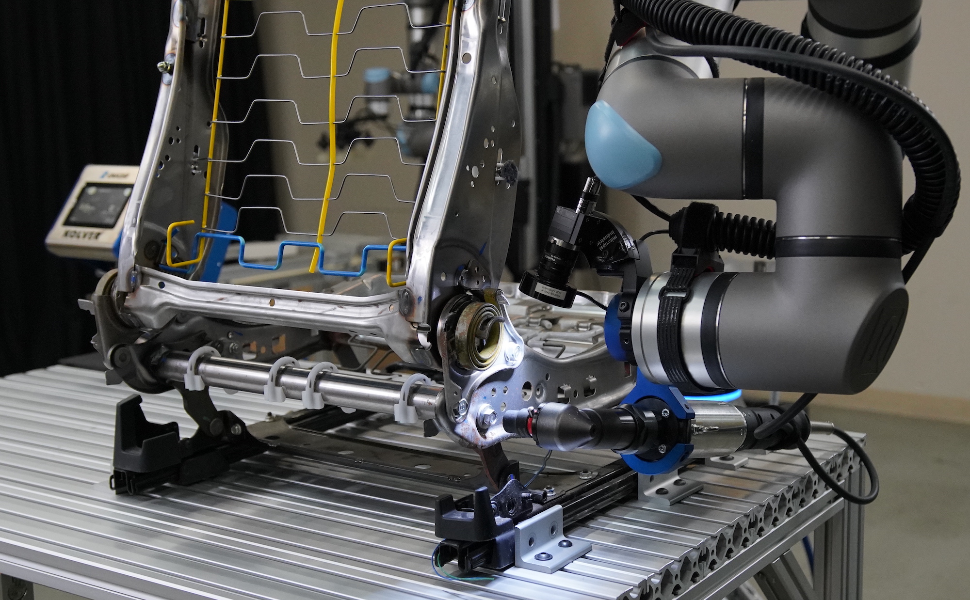 K-DUCER integrated with UR MIRAI